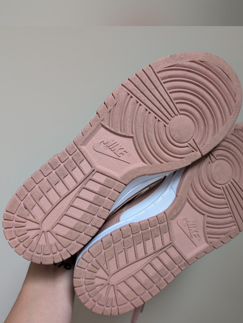 Nike Dunk Low - Picture 8 of 9